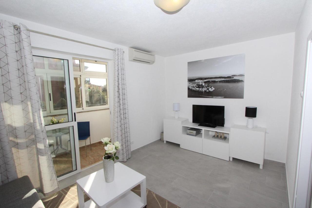 Apartment Stellina Ровин Екстериор снимка